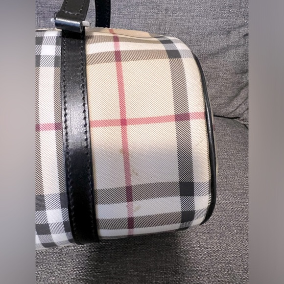Vintage Burberry Nova Check Barrel Bag - Picture 6 of 12